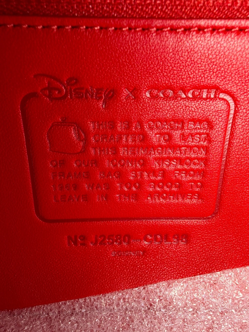 NWT Disney X Coach Kisslock Frame Bag with Sleepy Pluto Red Brass CDL98 - Picture 11 of 13